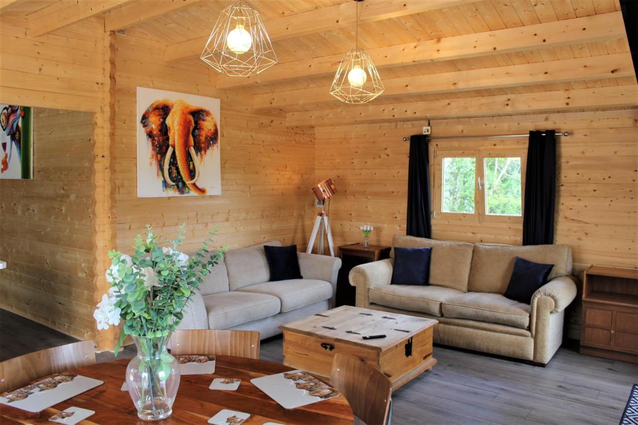 Stunning 5-Bed Cabin In Ashton Under Hill إيفيشام المظهر الخارجي الصورة