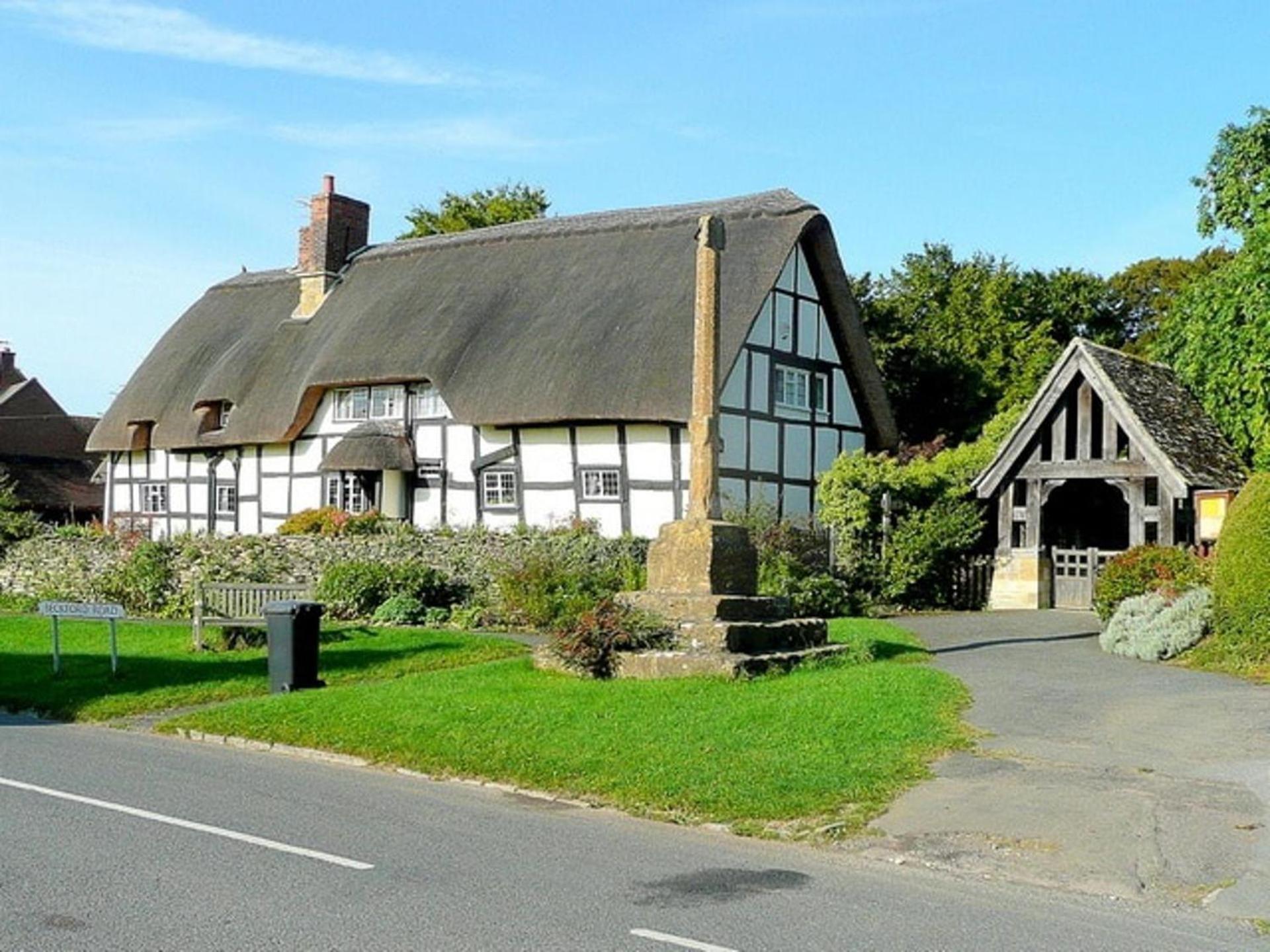 Stunning 5-Bed Cabin In Ashton Under Hill إيفيشام المظهر الخارجي الصورة